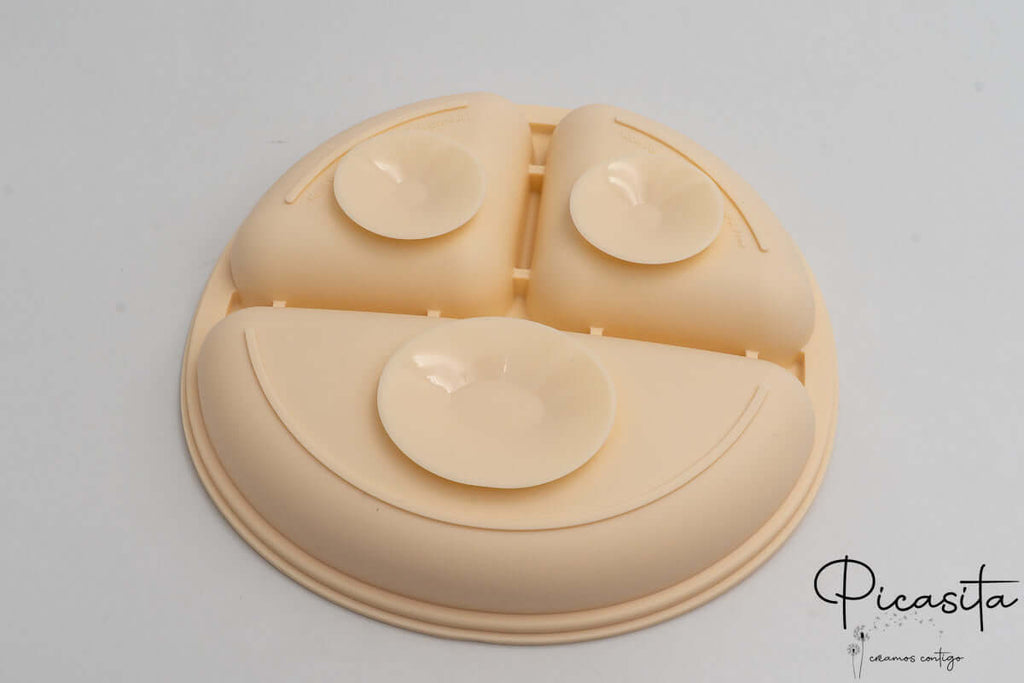 Prato de Silicone com Ventosas