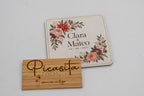 Base para copos quadrada branca com flores, Clara e Mateo.