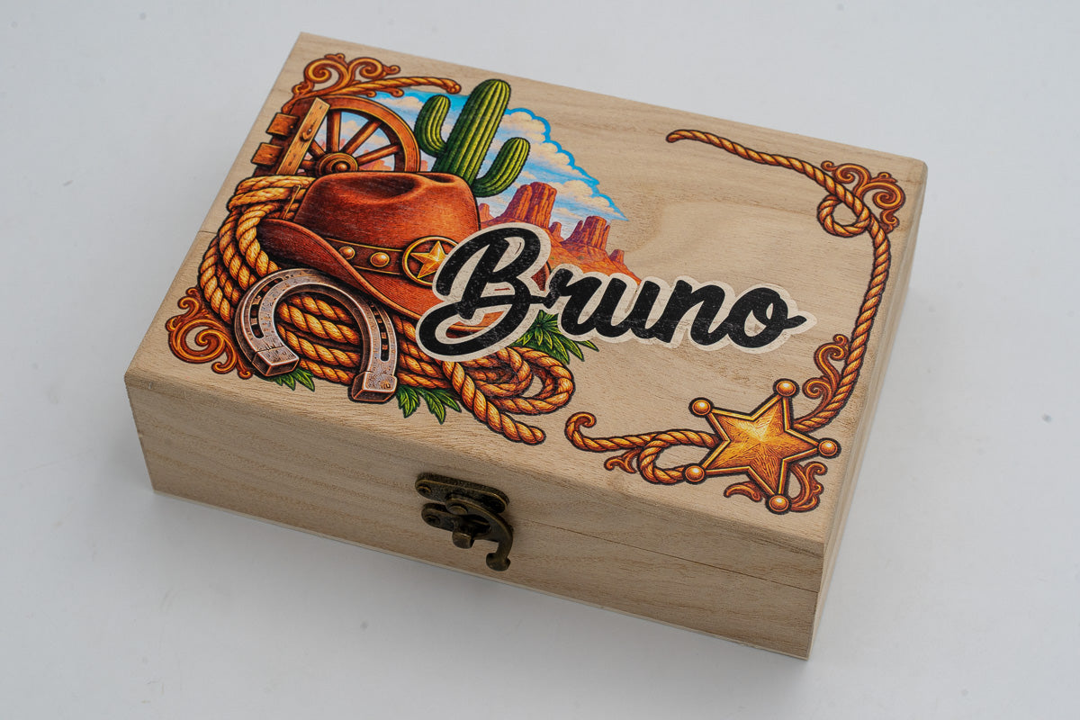 Chave Disney personalizada com nome para anunciar Disneyland Paris
