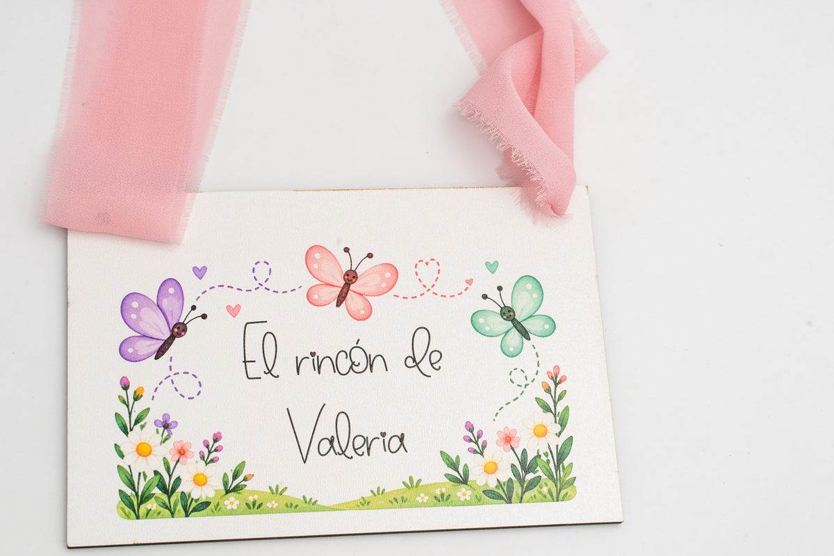 Placa em Madeira com Nome para o Cantinho