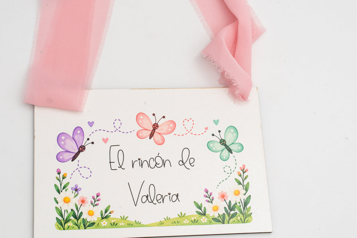 Placa em Madeira com Nome para o Cantinho