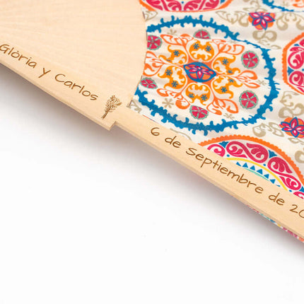 abanicos_de_madera_y_tela_estampado_floral