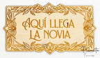 Cartel Aqui Llega la Novia