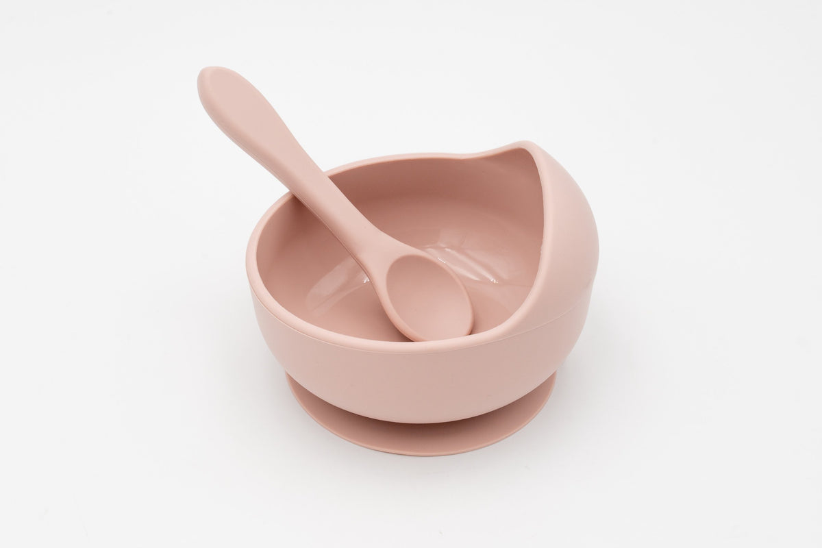 Taça rosa-clara com ventosa e colher de silicone