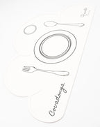 Individual em nuvem branco com o nome Covadonga e desenhos de prato, copo e talheres