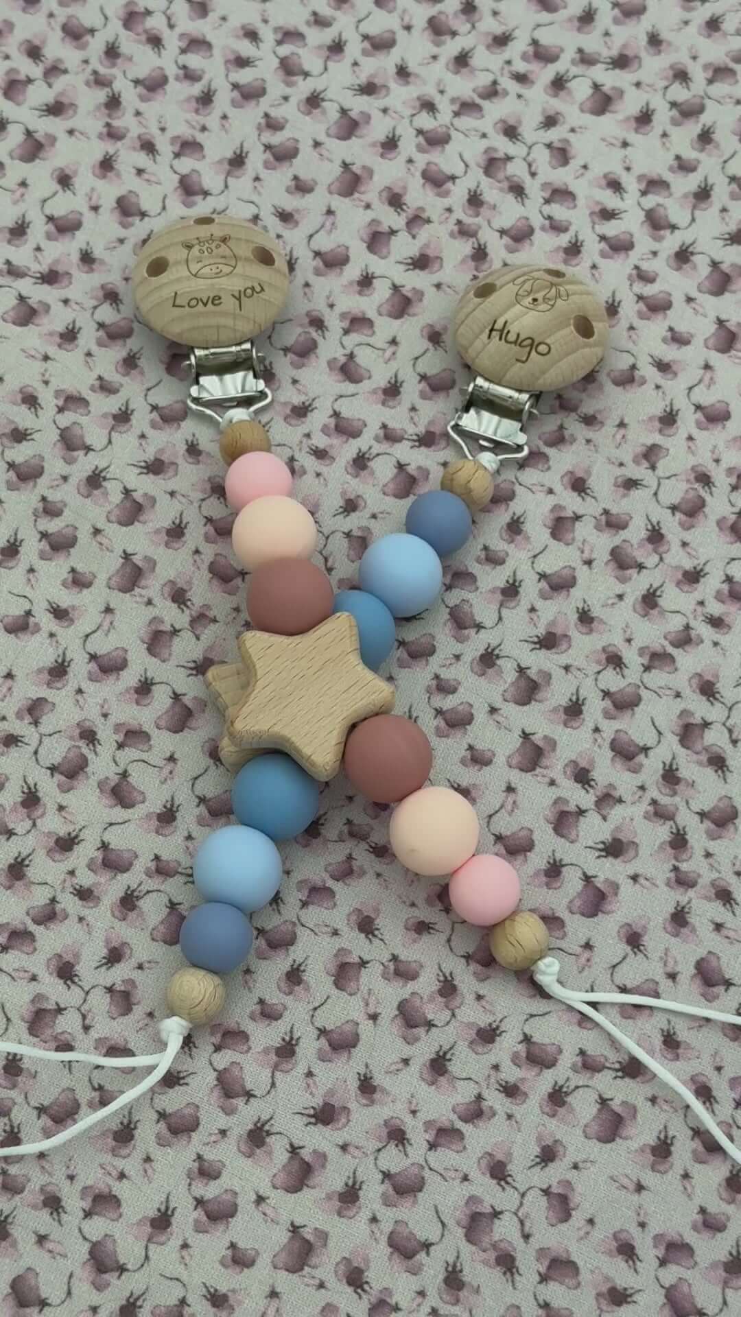 Chupetero Personalizado com Nome em Madeira e Silicone