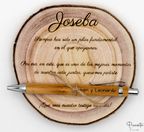 Imagem de uma placa de madeira personalizada para testemunha de casamento.